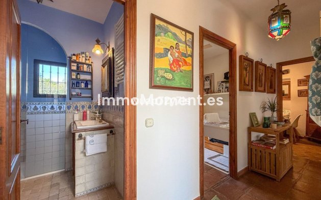 Wiederverkauf - Villa - Marbella - Nagüeles