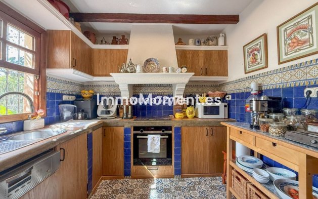 Wiederverkauf - Villa - Marbella - Nagüeles