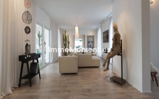 Wiederverkauf - Villa - Marbella - Guadalmina Alta