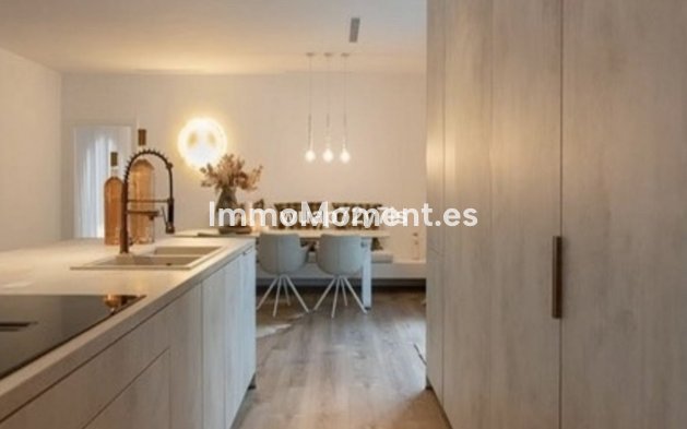 Wiederverkauf - Villa - Marbella - Guadalmina Alta