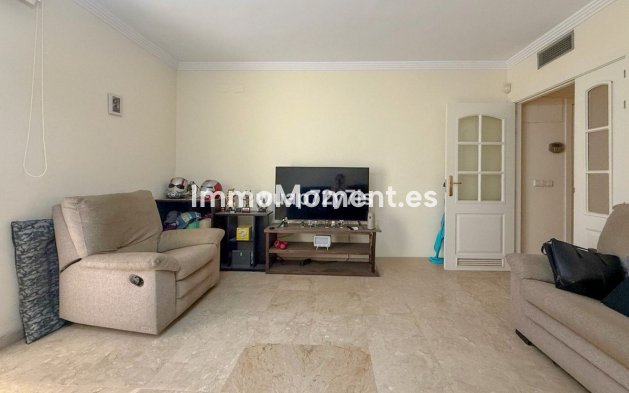 Wiederverkauf - Wohnung - Estepona  - Estepona Centro