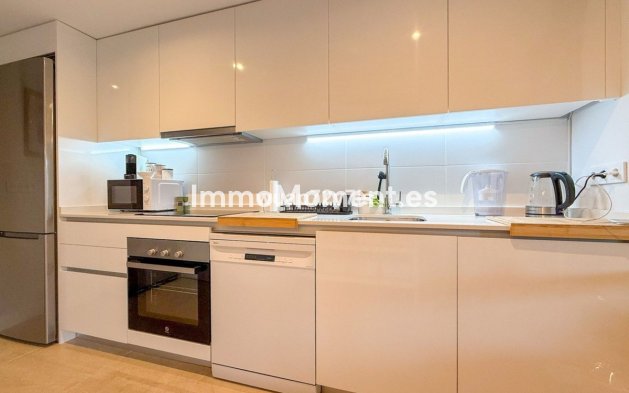 Wiederverkauf - Wohnung - Estepona  - Selwo