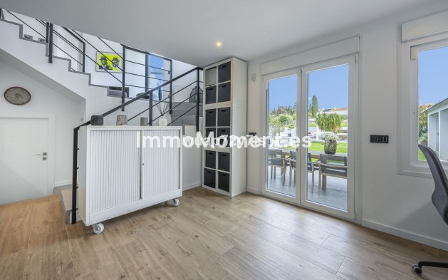 Reventa - Villa - Marbella - Guadalmina Alta