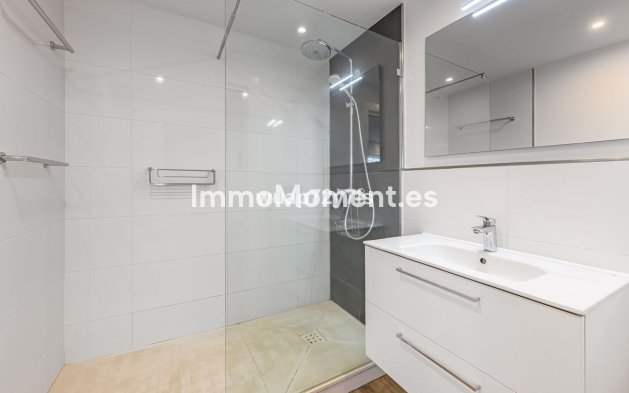Reventa - Villa - Marbella - Guadalmina Alta