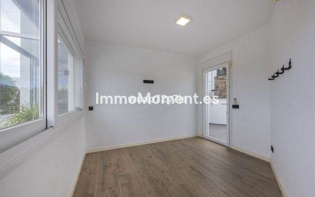 Reventa - Villa - Marbella - Guadalmina Alta