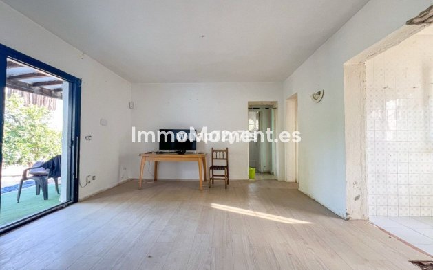 Resale - Villa - Estepona - New Golden Mile