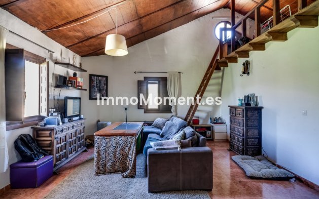 Wiederverkauf - Landhaus -   Inländisch - Monda