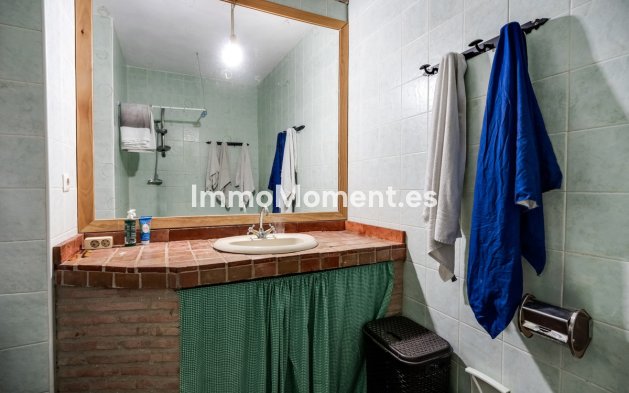 Wiederverkauf - Landhaus -   Inländisch - Monda