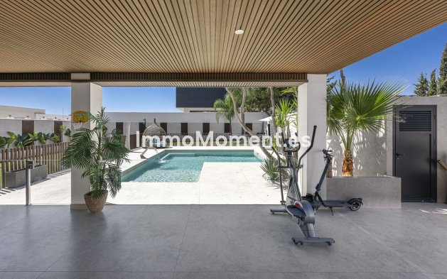Wiederverkauf - Villa - Estepona  - New Golden Mile