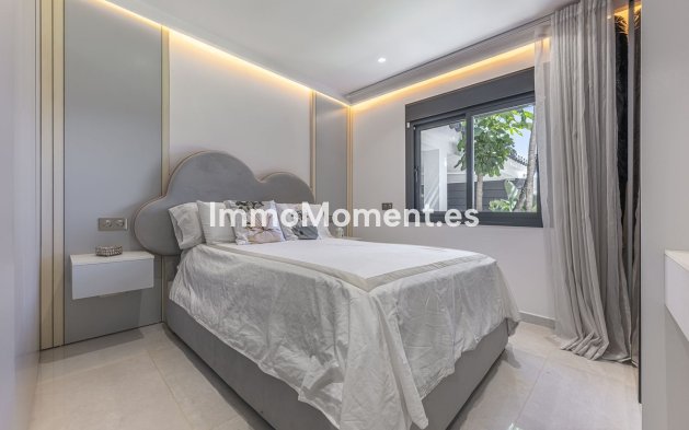 Wiederverkauf - Villa - Estepona  - New Golden Mile
