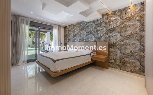 Wiederverkauf - Villa - Estepona  - New Golden Mile