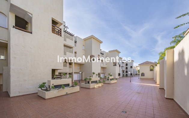 Wiederverkauf - Wohnung - Estepona  - Estepona Centro