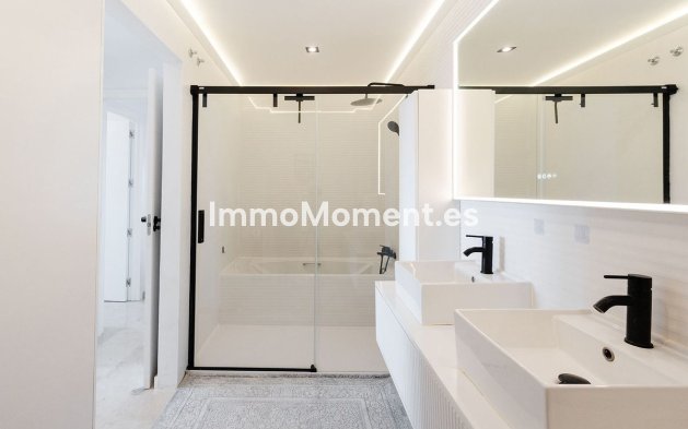 Revente - Maison mitoyenne - Marbella - La Mairena