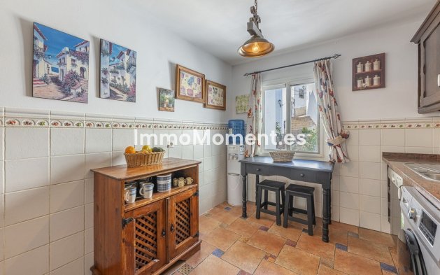Bestaande woning - Appartement - Binnenland  - Ojén