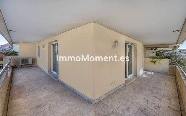 Wiederverkauf - Wohnung - Marbella - Puerto Banús