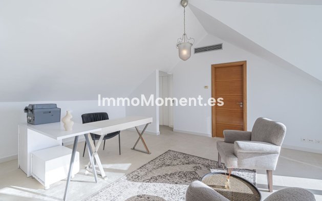 Revente - Villa - Marbella - Nueva Andalucía