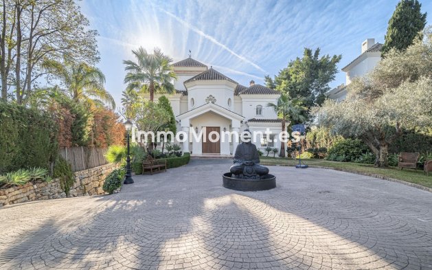 Revente - Villa - Marbella - Nueva Andalucía