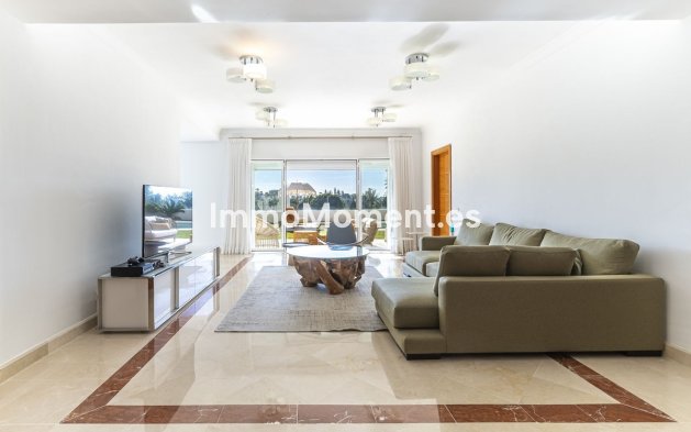 Revente - Villa - Marbella - Nueva Andalucía