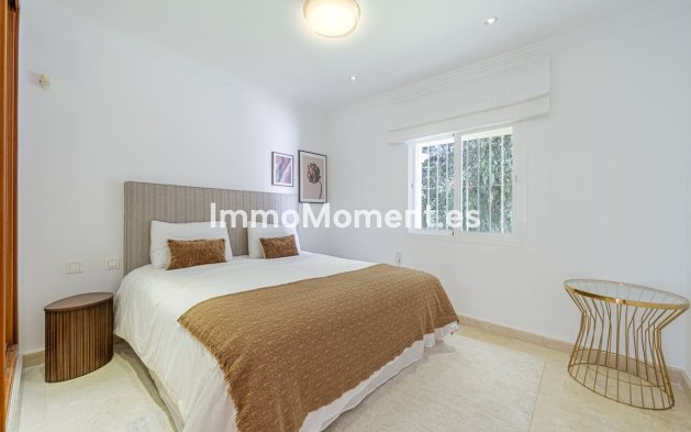 Revente - Villa - Marbella - Nueva Andalucía