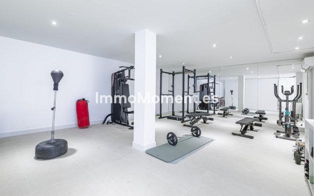 Revente - Villa - Marbella - Nueva Andalucía