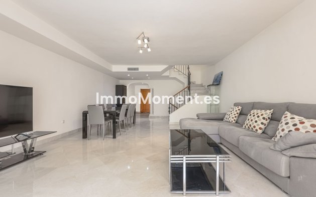 Resale - Townhouse - Marbella - Nueva Andalucía