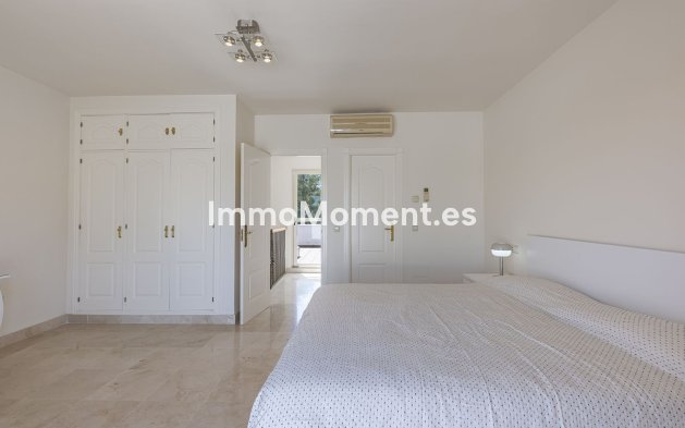 Resale - Townhouse - Marbella - Nueva Andalucía