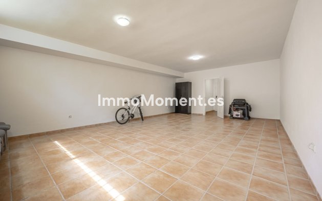 Resale - Townhouse - Marbella - Nueva Andalucía