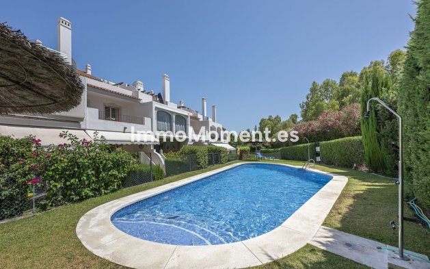Resale - Townhouse - Marbella - Nueva Andalucía