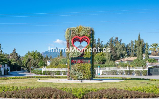 Resale - Townhouse - Marbella - Nueva Andalucía