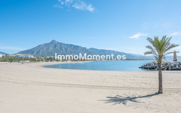 Resale - Townhouse - Marbella - Nueva Andalucía