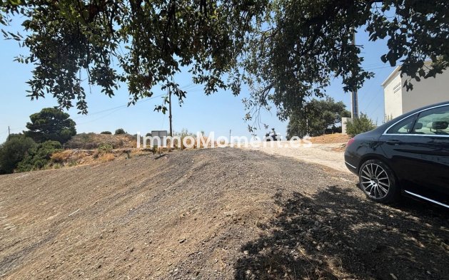 Wiederverkauf - Land - Estepona  - Estepona Centro