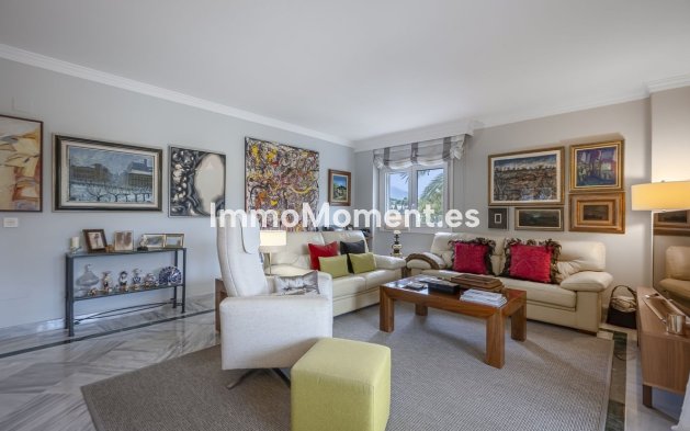 Wiederverkauf - Wohnung - Marbella - Nueva Andalucía