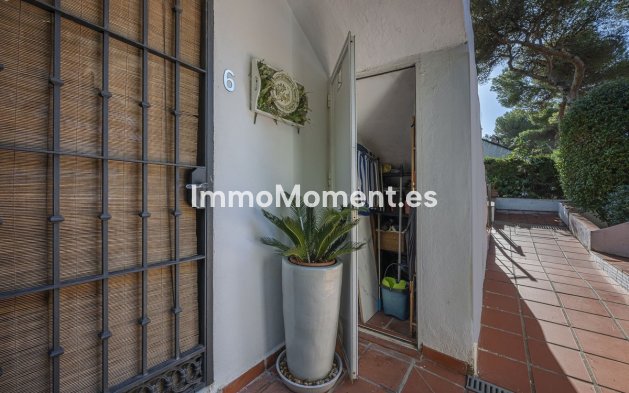 Resale - Apartment - Marbella - Nueva Andalucía