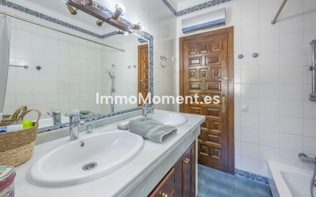 Reventa - Villa - Marbella - Guadalmina Alta