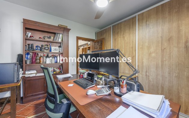 Reventa - Villa - Marbella - Guadalmina Alta