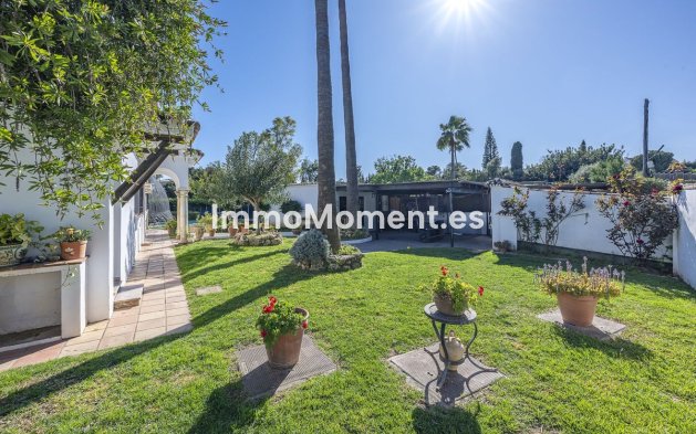 Reventa - Villa - Marbella - Guadalmina Alta