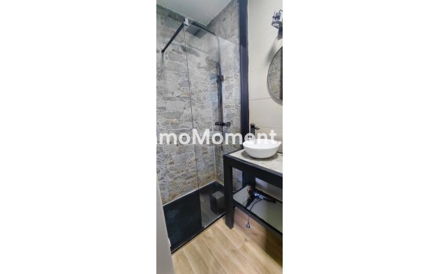 Wiederverkauf - Villa - Marbella - Marbella Centro