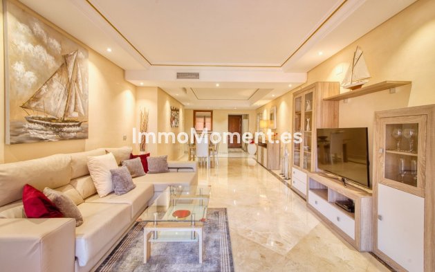 Wiederverkauf - Wohnung - Estepona  - Estepona Centro