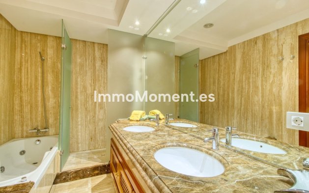 Wiederverkauf - Wohnung - Estepona  - Estepona Centro