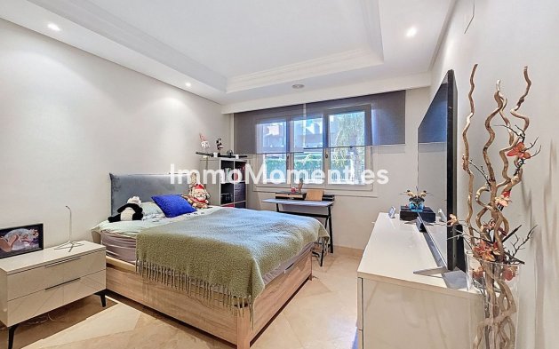 Wiederverkauf - Wohnung - Estepona  - Estepona Centro