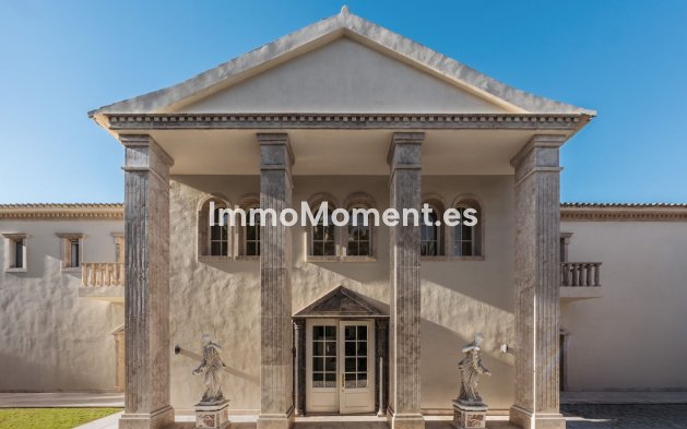 Resale - Villa - Marbella - Sierra Blanca