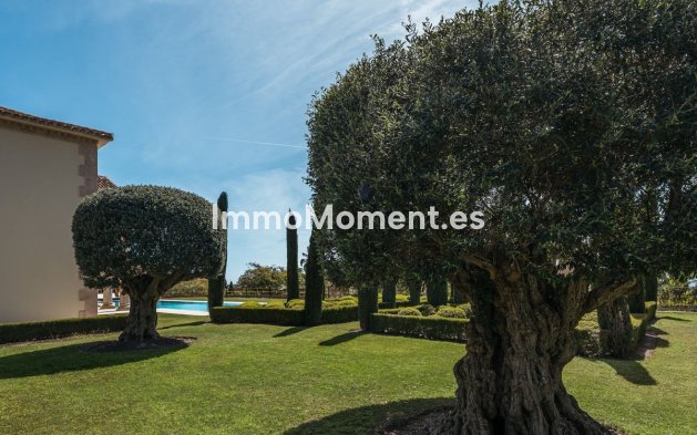 Resale - Villa - Marbella - Sierra Blanca