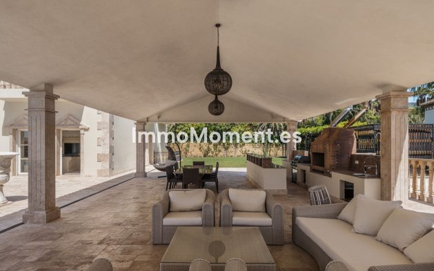 Resale - Villa - Marbella - Sierra Blanca