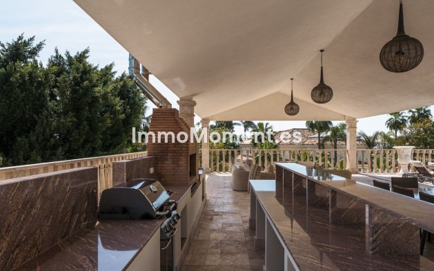 Resale - Villa - Marbella - Sierra Blanca