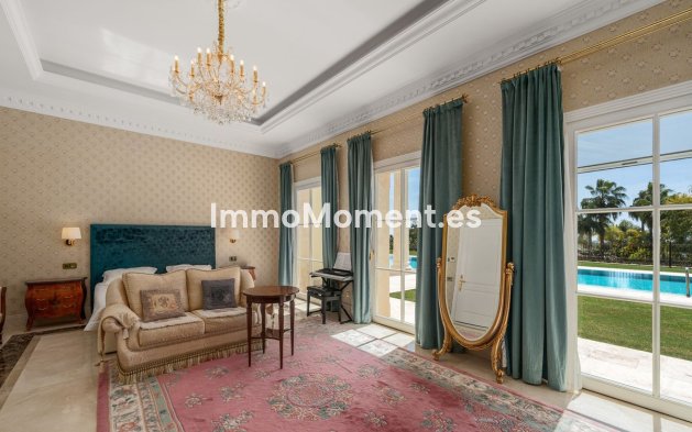 Resale - Villa - Marbella - Sierra Blanca