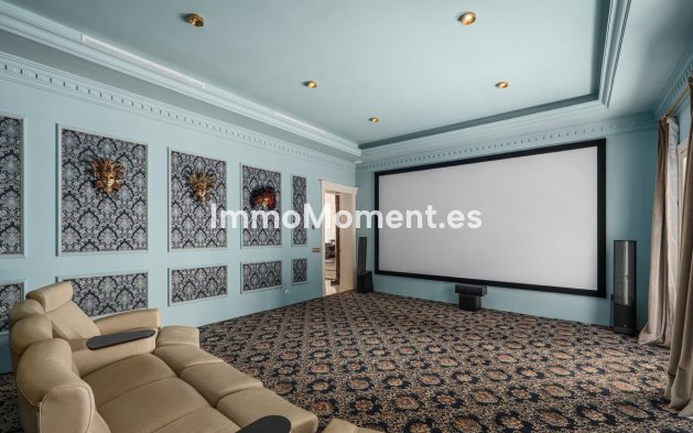 Resale - Villa - Marbella - Sierra Blanca