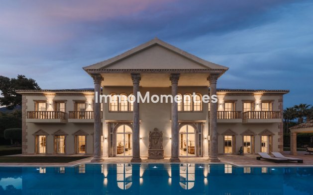 Resale - Villa - Marbella - Sierra Blanca