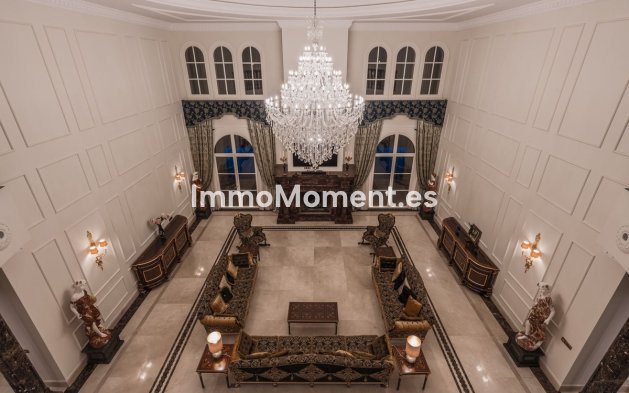 Resale - Villa - Marbella - Sierra Blanca