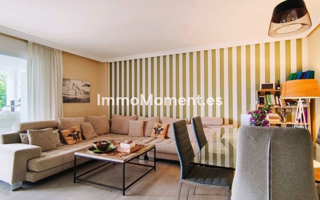 Wiederverkauf - Wohnung - Estepona  - Selwo