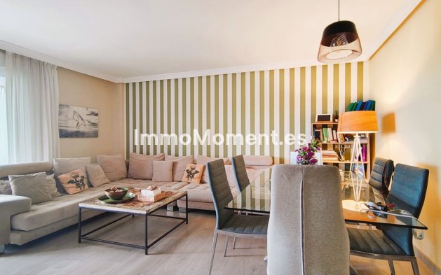 Wiederverkauf - Wohnung - Estepona  - Selwo